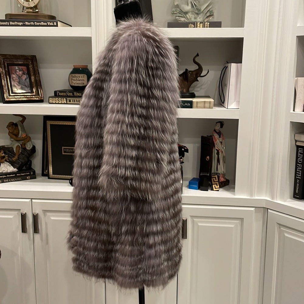Fur jacket - Picture 10 of 16